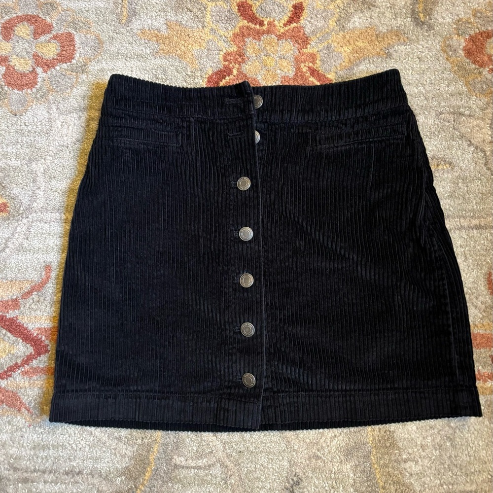 Aritzia black corduroy mini skirt!